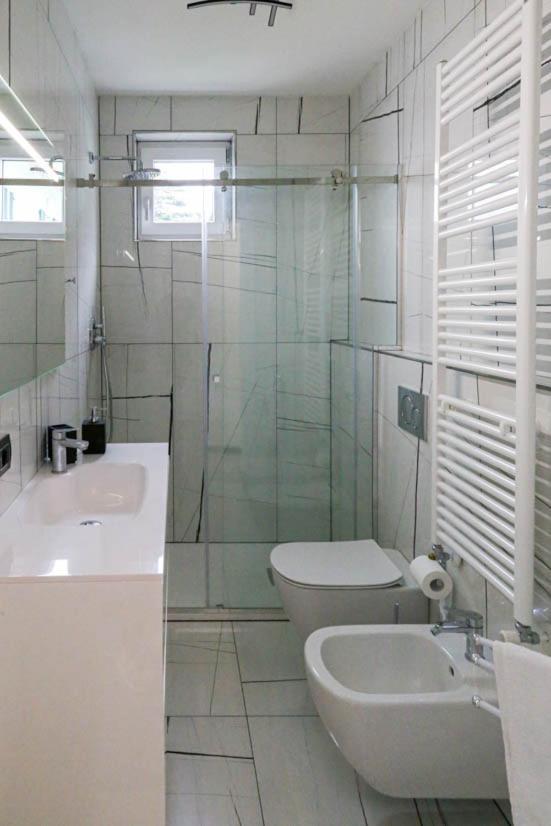 Le Coccinelle Home A Lierna Luaran gambar