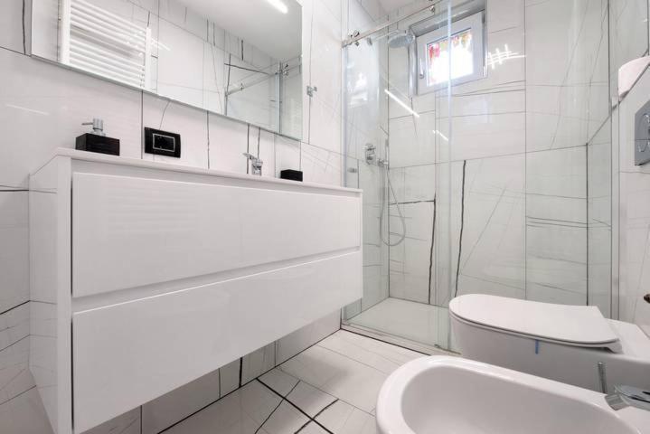Le Coccinelle Home A Lierna Luaran gambar