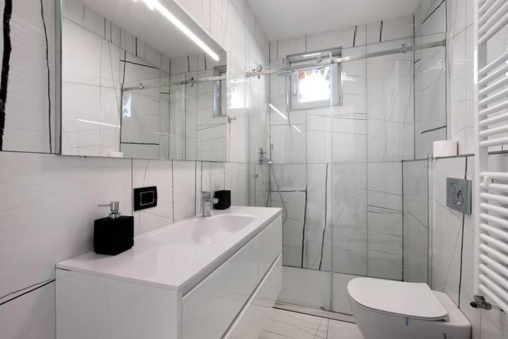 Le Coccinelle Home A Lierna Luaran gambar
