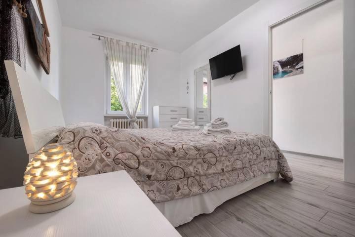 Le Coccinelle Home A Lierna Luaran gambar