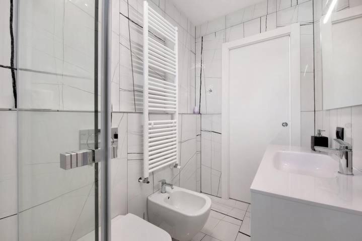 Le Coccinelle Home A Lierna Luaran gambar