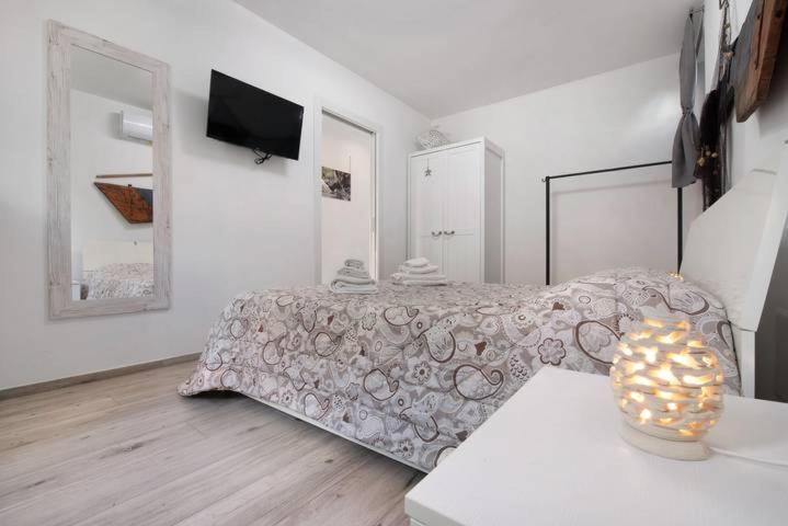Le Coccinelle Home A Lierna Luaran gambar