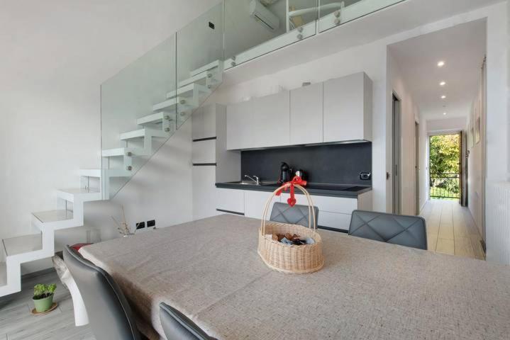 Le Coccinelle Home A Lierna Luaran gambar